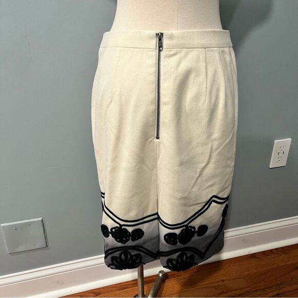 Nanette Lepore Cream Wool Blend Seraphim Patterned Ombre Skirt Size 6 - Picture 4 of 8